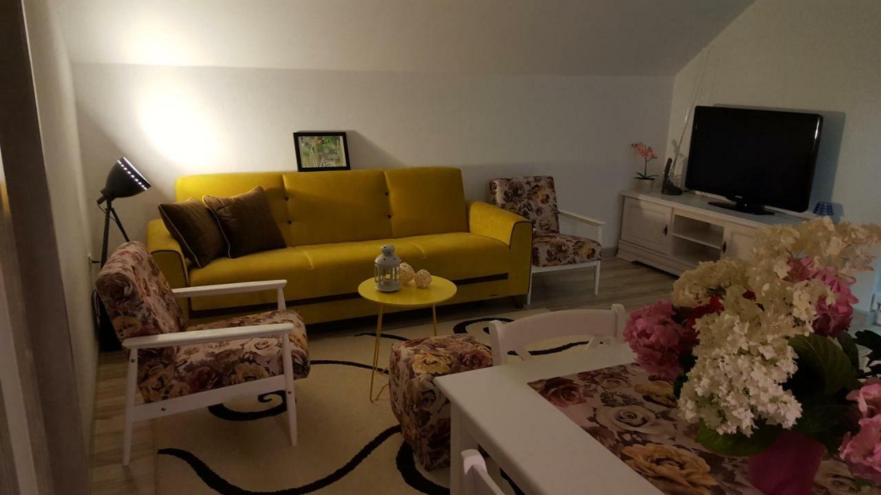 Apartment Kalimero Оточац Екстер'єр фото