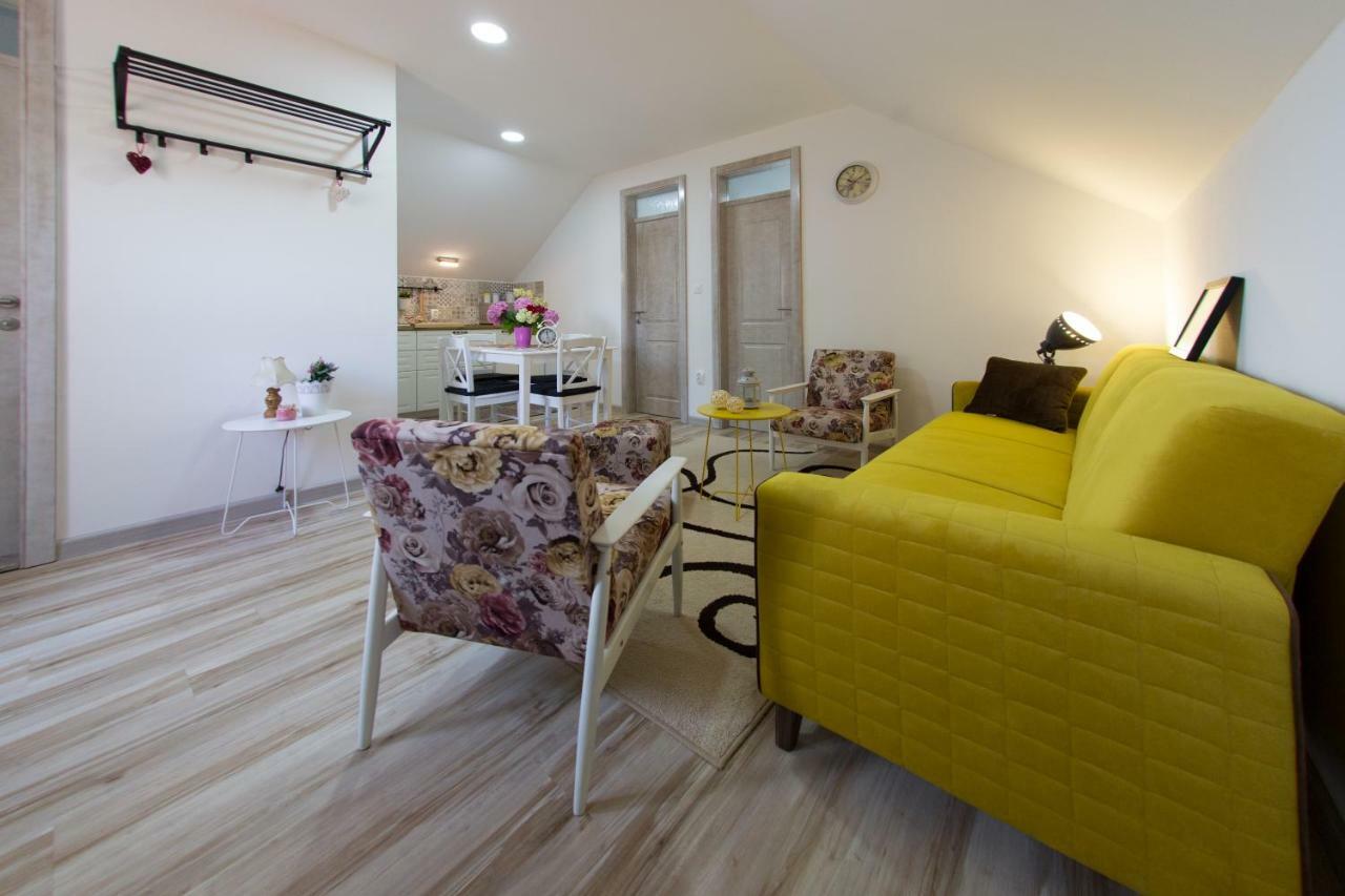 Apartment Kalimero Оточац Екстер'єр фото